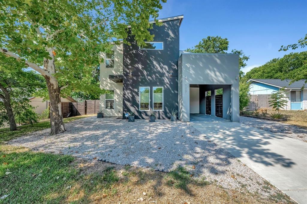 705 Plumpton Dr in Austin, TX - Building Photo