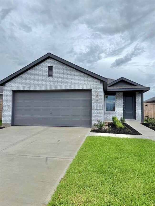 property at 28818 Texas Sparrow Ln