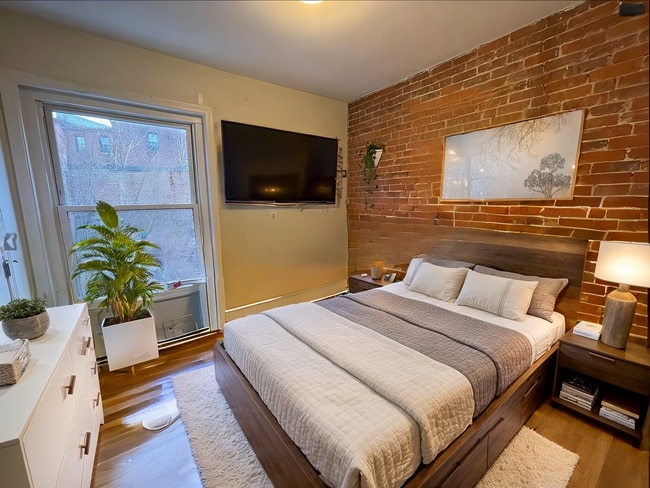 34 Sussex St in Boston, MA - Foto de edificio - Building Photo