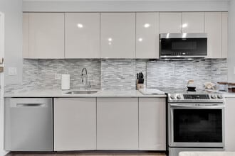 4600 Connecticut Ave NW, Unit 632 in Washington, DC - Building Photo - Building Photo