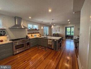 214 W Redman Ave in Haddonfield, NJ - Building Photo - Building Photo