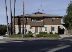 5606 Calhoun Ave in Van Nuys, CA - Building Photo - Building Photo