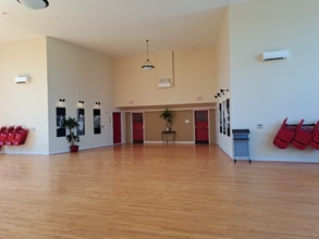 200 Claremont Ave in Hampton, VA - Building Photo - Building Photo