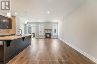 1166 Cope Dr in Ottawa, ON - Building Photo - Building Photo