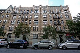 57 Vermilyea Avenue in New York, NY - Foto de edificio - Building Photo