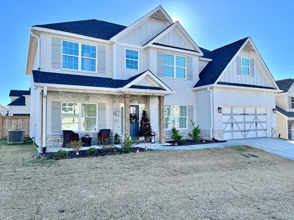 311 Shoshone Cir Rentals in Kathleen, GA