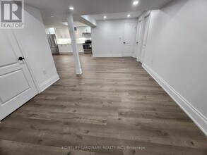 17 Vanni Ave in Markham, ON - Building Photo - Building Photo
