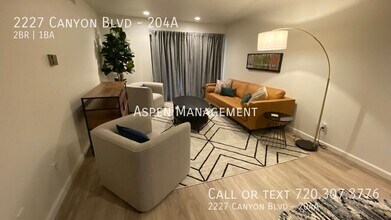 2227 Canyon Blvd in Boulder, CO - Foto de edificio - Building Photo
