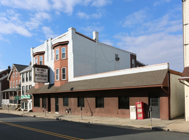 39-45 S Reading Ave in Boyertown, PA - Building Photo - Building Photo