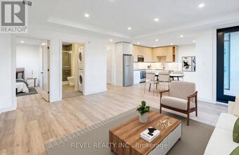 4390 Hillview Dr in Lincoln, ON - Building Photo - Building Photo