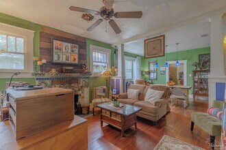 1305 E Lloyd St in Pensacola, FL - Building Photo - Building Photo