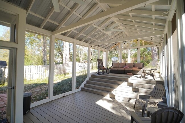 731 Ty Ty Rd in Tallahassee, FL - Building Photo - Building Photo