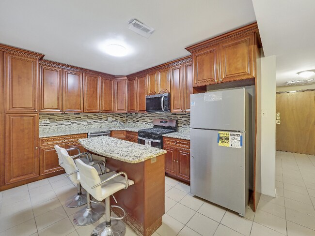 4942 N Sheridan Rd in Chicago, IL - Building Photo - Building Photo