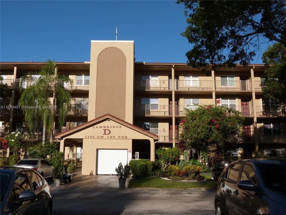 1151 SW 128th Terrace-Unit -312D in Pembroke Pines, FL - Building Photo