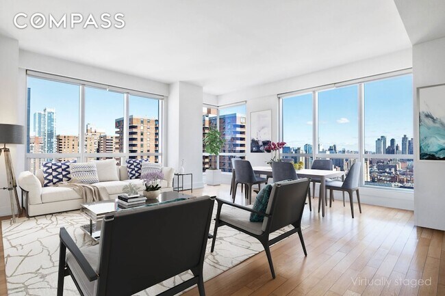 350 W 42nd St, Unit 35B in New York, NY - Building Photo - Building Photo