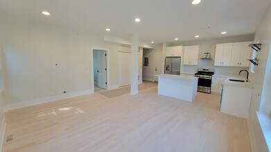 4000 Forest Ave in Brookfield, IL - Building Photo - Building Photo