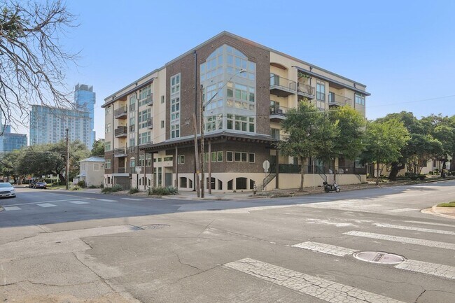 908 Nueces St, Unit 28 in Austin, TX - Building Photo - Building Photo