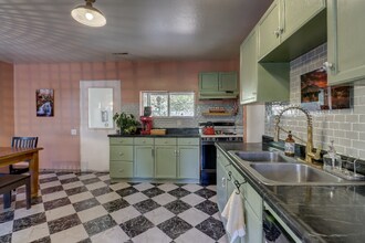 2807 Willow Creek Rd in Prescott, AZ - Building Photo - Building Photo