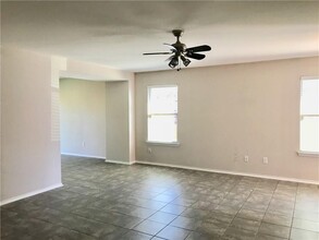 1105 Renaissance Trail in Round Rock, TX - Building Photo - Building Photo