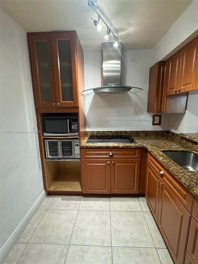 11790 SW 18th St in Miami, FL - Building Photo - Building Photo