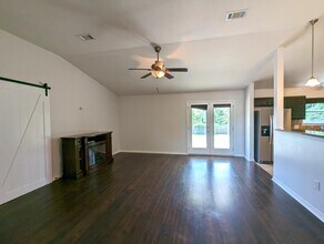 8249 Escola St in Navarre, FL - Building Photo - Building Photo