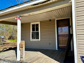 308 S 1st St in Oberlin, LA - Foto de edificio - Building Photo