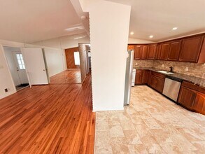 30 Kayron Dr in Lake Ronkonkoma, NY - Building Photo - Building Photo