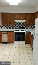 10213 Rodgers Rd in Fairfax, VA - Building Photo - Building Photo