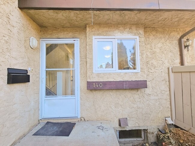 property at 140 Royal Terrace NW