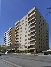 Richmore Gardens Twin Towers in Los Angeles, CA - Building Photo - Building Photo