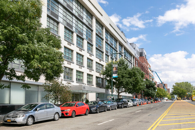 The Gantry in Long Island City, NY - Foto de edificio - Building Photo