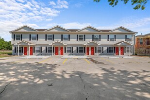 7522 TX-60 in Wallis, TX - Building Photo