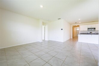 521 Talisi Lp in St. Cloud, FL - Building Photo - Building Photo