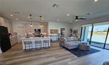 10933 Preachers Cv Ln in Ft. Myers, FL - Building Photo - Building Photo