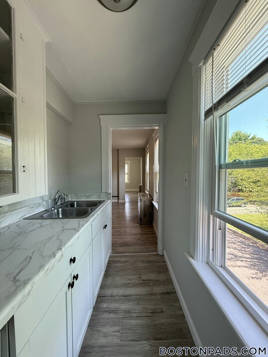 45 Elm St in Webster, MA - Building Photo
