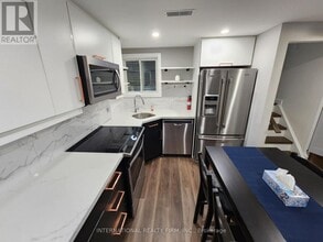 435 Hansen Rd N in Brampton, ON - Building Photo - Building Photo