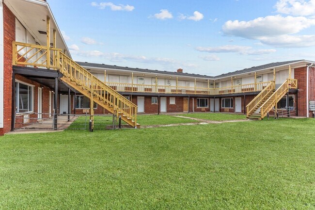 11411 Wyoming Ave in Detroit, MI - Building Photo - Building Photo
