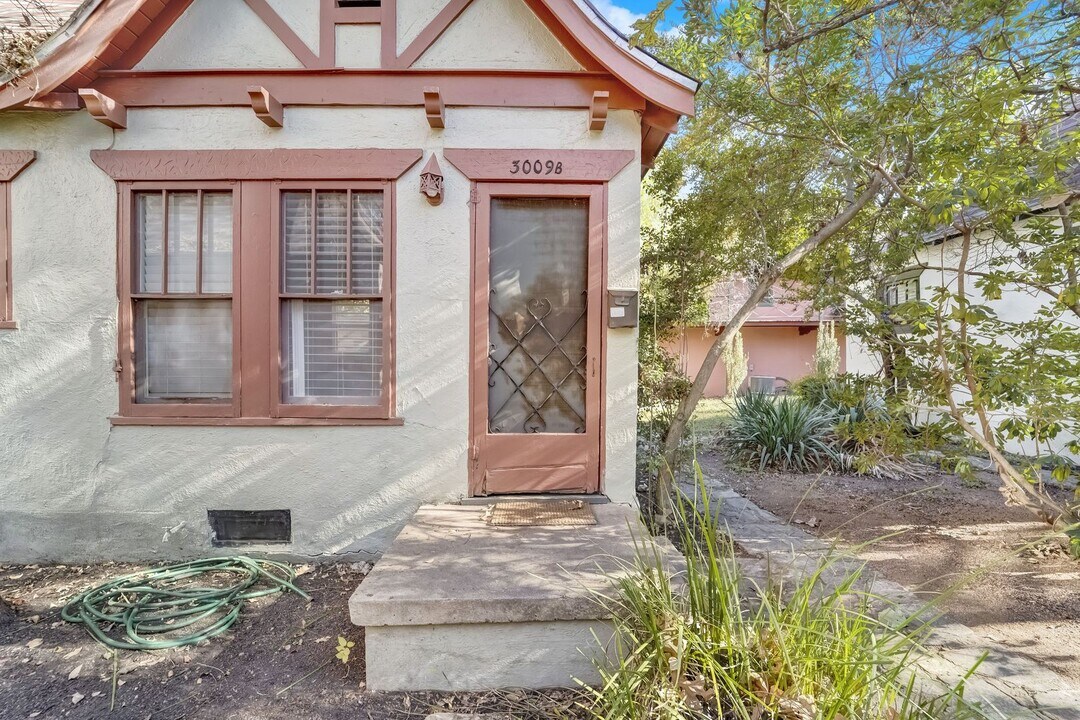 3009 Fruth St-Unit -E in Austin, TX - Building Photo