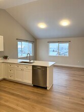16427 Farm Ave in Anchorage, AK - Building Photo - Building Photo