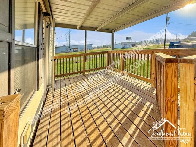 5575 Bubba Rd in Orange, TX - Building Photo - Building Photo