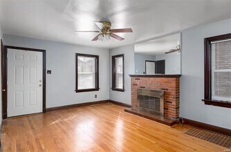 6537 Mardel Ave in St. Louis, MO - Foto de edificio - Building Photo