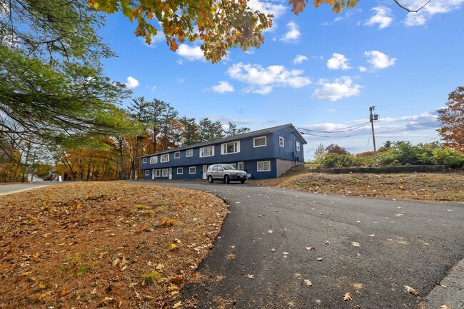66 Myrtle St in Claremont, NH - Building Photo - Building Photo