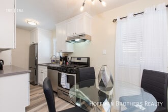 2620 11th St, Unit 13 in Santa Monica, CA - Building Photo - Building Photo