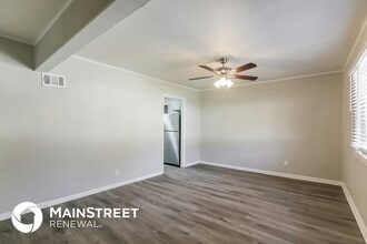 2307 NE 59th St in Kansas City, MO - Building Photo - Building Photo