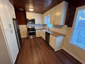 2547 Sharon St in Dallas, TX - Building Photo - Building Photo