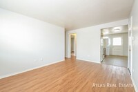 2377 S Locust St in Denver, CO - Building Photo - Building Photo