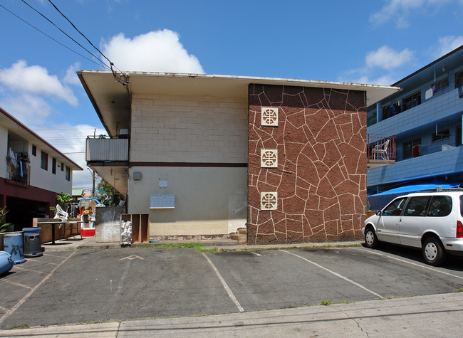 94-352 Pupumomi St in Waipahu, HI - Foto de edificio - Building Photo
