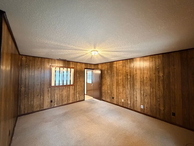 1000 Pineview Dr in Valdosta, GA - Building Photo - Building Photo