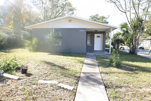 1320 N Ohio Ave in Lakeland, FL - Building Photo