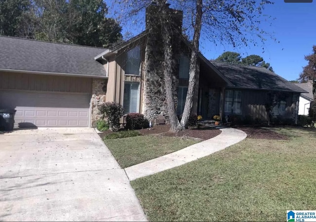 property at 265 Vista Cir
